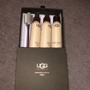 Ugg sheepskin care kit
